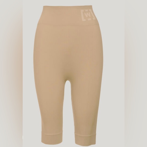 Wolford Shaping Athleisure Biker Shorts - Picture 5 of 10